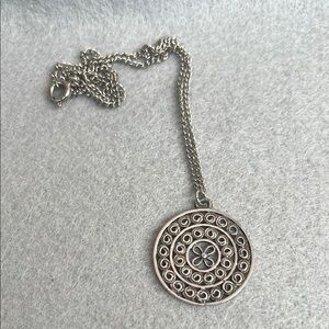 Elegant Silver Swirl Pendant Necklace